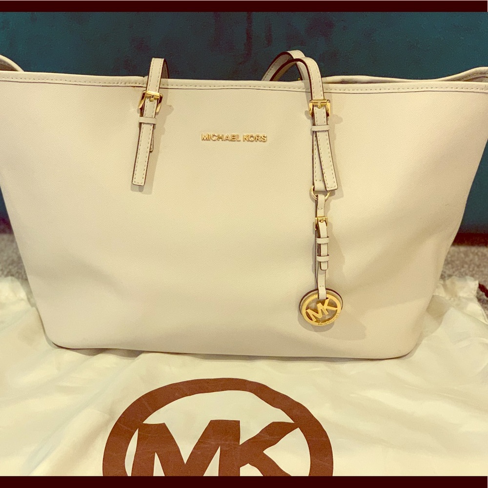 Michael Kors Carry All Tote